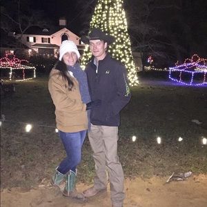 Meet your Posher, Elizabeth